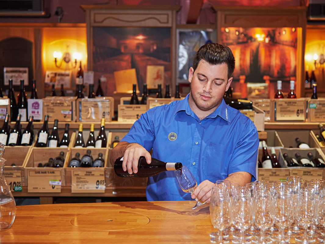 Centre Bohey, une équipe de spécialistes pour vous conseiller au mieux sur le choix de vos boissons alcoolisées et non alcoolisées